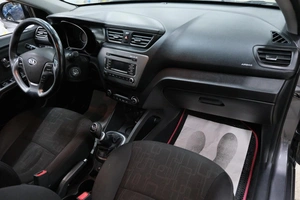 Седан Kia Rio 2016 года, 999000 рублей, Омск