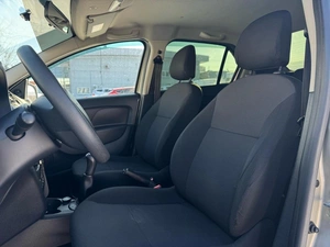 Седан Renault Logan 2017 года, 829000 рублей, Ижевск