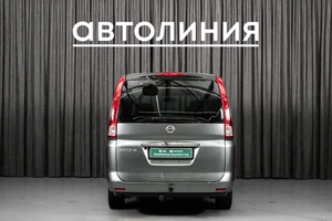 Минивэн Nissan Serena 2010 года, 1100000 рублей, Красноярск