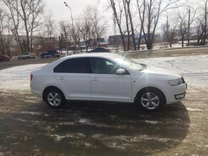 Лифтбек Skoda Rapid 2014 года, 987000 рублей, Красноярск