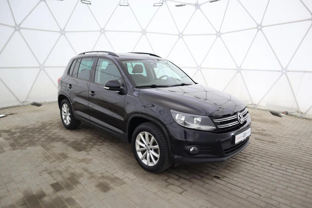 Внедорожник Volkswagen Tiguan 2016 года, 1570000 рублей, Обнинск