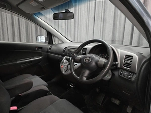 Минивэн Toyota Wish 2003 года, 689000 рублей, Красноярск