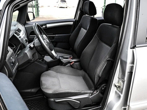 Минивэн Opel Zafira 2012 года, 594000 рублей, Кирилловка