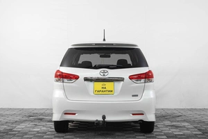 Минивэн Toyota Wish 2011 года, 1199000 рублей, Кемерово