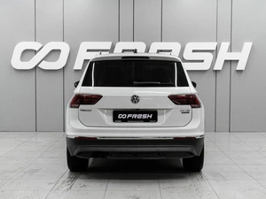 Внедорожник Volkswagen Tiguan 2017 года, 2699000 рублей, Ростов-на-Дону