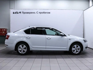 Лифтбек Skoda Octavia 2019 года, 1899000 рублей, Красноярск
