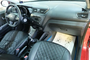 Хетчбэк Kia Rio 2013 года, 619000 рублей, Омск