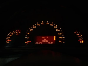 Седан Mercedes-benz C-класс 2004 года, 549000 рублей, Тверь