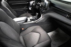 Седан Toyota Camry 2021 года, 2899000 рублей, Сургут
