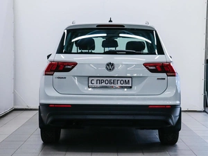 Внедорожник Volkswagen Tiguan 2020 года, 2000000 рублей, Красноярск