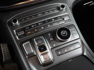 Внедорожник Hyundai Santa Fe 2021 года, 3859000 рублей, Воронеж