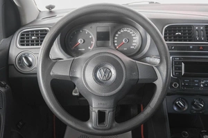 Седан Volkswagen Polo 2011 года, 709000 рублей, Кемерово