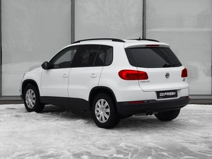 Внедорожник Volkswagen Tiguan 2016 года, 1740000 рублей, Тверь