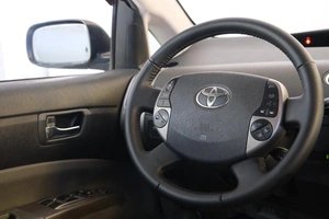 Лифтбек Toyota Prius 2008 года, 689000 рублей, Омск