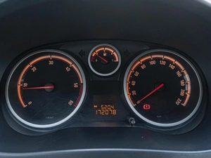 Хетчбэк Opel Corsa 2009 года, 380000 рублей, Краснодар