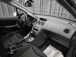 Хетчбэк Peugeot 308 2011 года, 515000 рублей, Красноярск