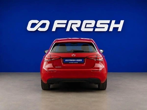 Хетчбэк Mercedes-benz A-класс 2018 года, 2289444 рублей, Москва