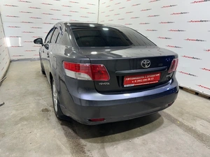 Седан Toyota Avensis 2009 года, 1150000 рублей, Красноярск