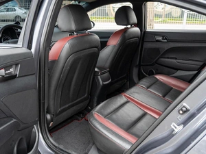 Седан Hyundai Avante 2018 года, 1600000 рублей, Краснодар