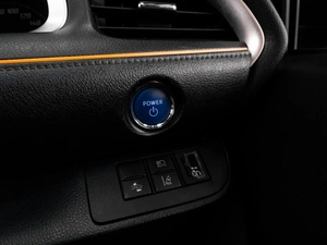 Минивэн Toyota Sienta 2018 года, 1249000 рублей, Тюмень