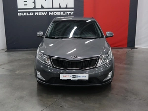 Седан Kia Rio 2013 года, 1160000 рублей, Курск