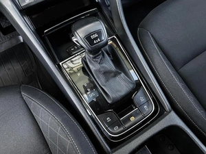 Внедорожник Skoda Karoq 2021 года, 2740000 рублей, Ставрополь