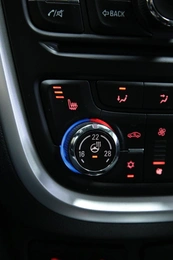 Внедорожник Opel Mokka 2014 года, 998000 рублей, Солонцы