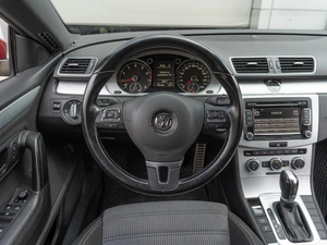 Седан Volkswagen Passat CC 2013 года, 1449000 рублей, Саратов
