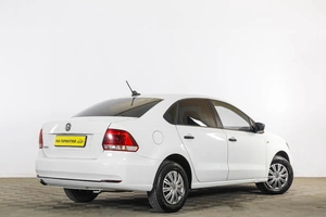 Седан Volkswagen Polo 2018 года, 739000 рублей, Тюмень