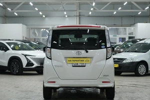 Хетчбэк Toyota Tank 2020 года, 1299000 рублей, Омск