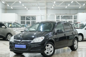 Хетчбэк Opel Astra 2014 года, 649000 рублей, Омск