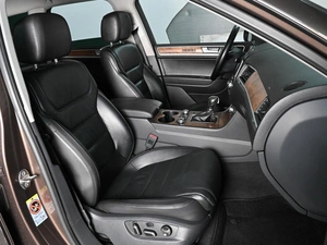 Внедорожник Volkswagen Touareg 2014 года, 2349000 рублей, Аксай