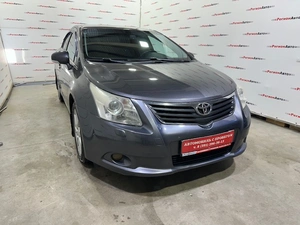 Седан Toyota Avensis 2009 года, 1150000 рублей, Красноярск