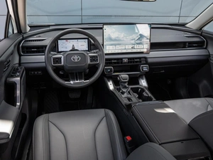 Внедорожник Toyota RAV4 2026 года, 4230000 рублей, Краснодар