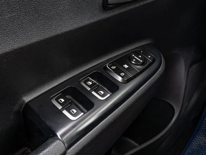 Хетчбэк Kia Rio X-Line 2018 года, 1599000 рублей, Краснодар