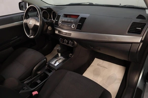 Седан Mitsubishi Lancer 2011 года, 739000 рублей, Челябинск