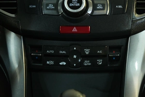 Седан Honda Accord 2011 года, 1499000 рублей, Омск