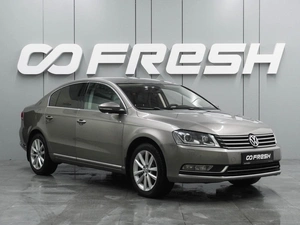 Седан Volkswagen Passat 2011 года, 1250000 рублей, Воронеж