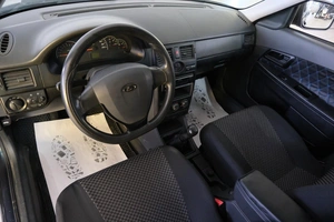 Седан ВАЗ (LADA) Priora 2007 года, 389000 рублей, Омск