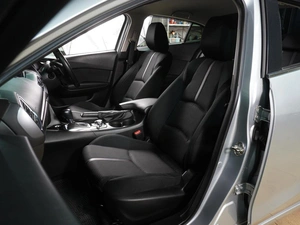 Седан Mazda Axela 2017 года, 1669000 рублей, Воронеж