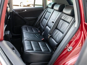Внедорожник Volkswagen Tiguan 2011 года, 1338000 рублей, Краснодар
