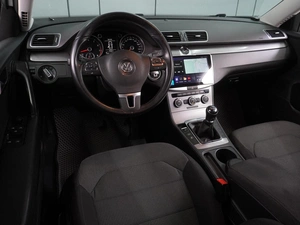 Седан Volkswagen Passat 2012 года, 1539000 рублей, Воронеж