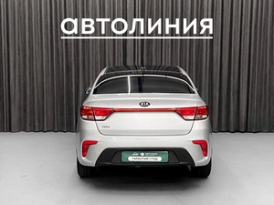 Седан Kia Rio 2019 года, 950000 рублей, Красноярск