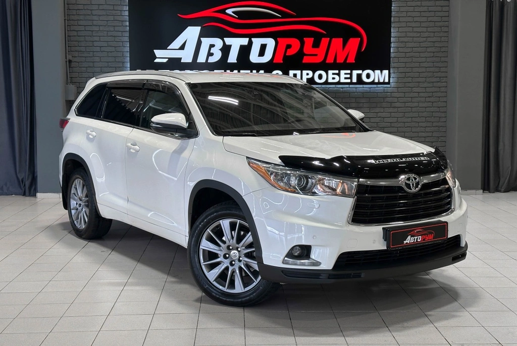 Внедорожник Toyota Highlander 2014 года, 2850000 рублей, Красноярск