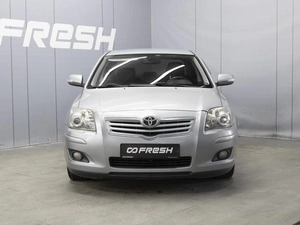 Седан Toyota Avensis 2007 года, 960000 рублей, Омск