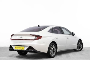 Седан Hyundai Sonata 2020 года, 2149000 рублей, Барнаул