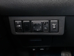 Седан Nissan Tiida 2013 года, 800000 рублей, Краснодар