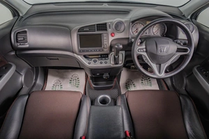 Минивэн Honda Stream 2009 года, 1249000 рублей, Томск