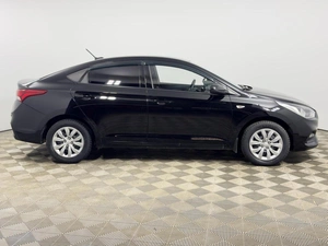 Седан Hyundai Solaris 2019 года, 1098900 рублей, Казань