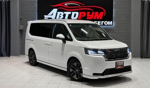 Минивэн Honda Stepwgn Spada 2022 года, 2897000 рублей, Красноярск